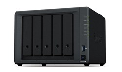 Система хранения данных Synology DC2,6GhzCPU/8G(up to 32Gb)/RAID0,1,10,5,5+spare,6/upto 5hot plug HDD SATA(3,5' or 2,5')(upto15 with 2xDX517)/2xUSB3.2/2eSATA/4GigE/iSCSI/2xIPcam(upto40)/1x (существенное повреждение коробки) - фото 59790